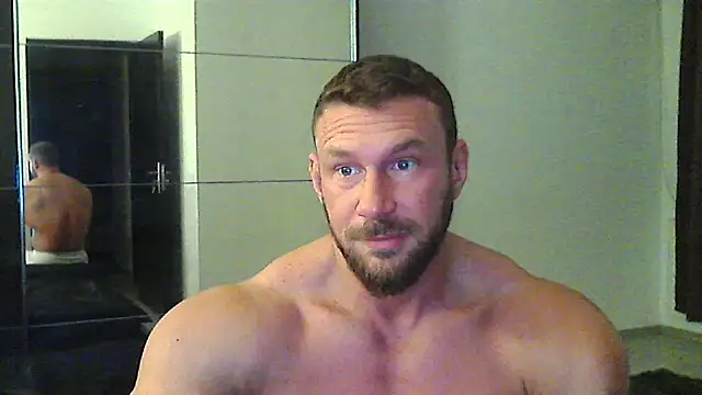Snapshot of muscularkevin chatting on October 21, 2025, 3:29 am muscularkevin online show from October 21, 2025, 3:29 am