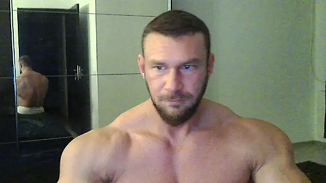 Snapshot of muscularkevin chatting on November 14, 2025, 4:22 am muscularkevin online show from November 14, 2025, 4:22 am