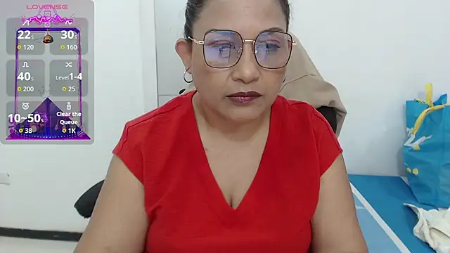 Katha Marck online show from October 6, 2025, 12:35 pm