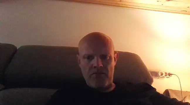 Snapshot of davigochi77bcn chatting on February 25, 2025, 11:00 pm davigochi77bcn online show from February 25, 2025, 11:00 pm