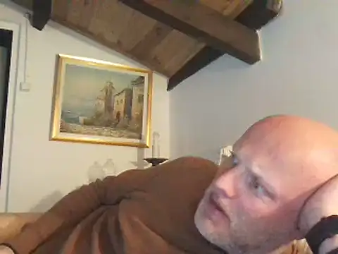 Snapshot of davigochi77bcn chatting on March 18, 2025, 9:21 pm davigochi77bcn online show from March 18, 2025, 9:21 pm