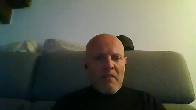 Snapshot of davigochi77bcn chatting on December 4, 2025, 8:06 pm davigochi77bcn online show from December 4, 2025, 8:06 pm