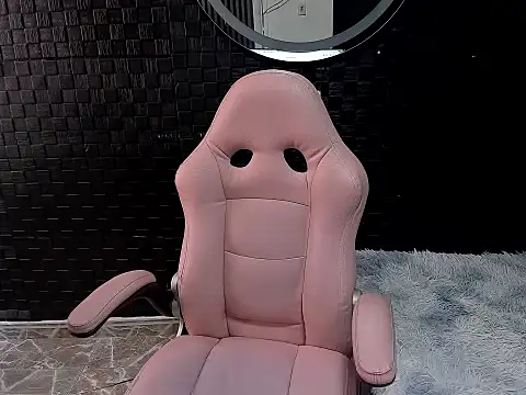 mature sexi40 online show from November 8, 2025, 12:27 pm