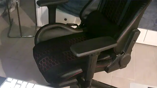 Snapshot of sr4343 chatting on February 10, 2026, 8:24 pm sr4343 online show from February 10, 2026, 8:24 pm