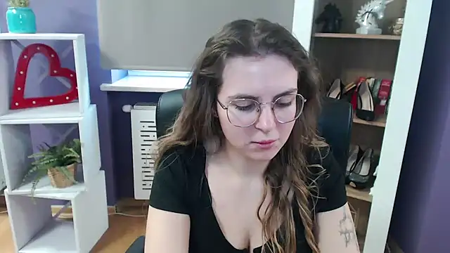 Zoey Erotic online show from March 5, 2025, 11:49 am