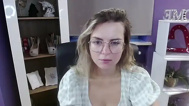 Zoey Erotic online show from September 9, 2025, 4:23 am