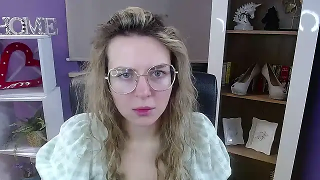 Zoey Erotic online show from January 15, 2026, 5:34 am