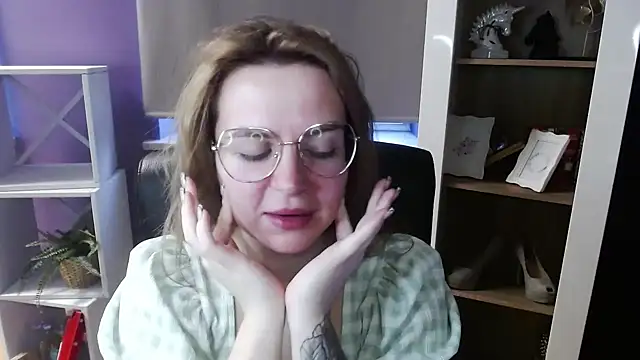 Zoey Erotic online show from March 27, 2026, 5:46 am