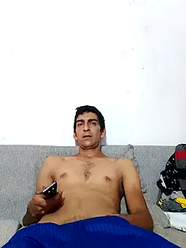 Snapshot of Elverguditojaja chatting on March 28, 2026, 7:57 pm Elverguditojaja online show from March 28, 2026, 7:57 pm