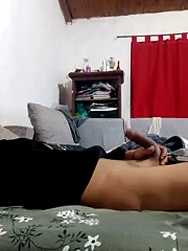 Snapshot of Elverguditojaja chatting on July 19, 2026, 1:42 am Elverguditojaja online show from July 19, 2026, 1:42 am