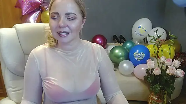 Cute sun online show from December 11, 2024, 12:12 am