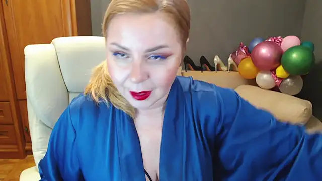 Cute sun online show from March 19, 2025, 6:01 pm