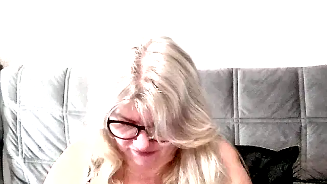 Diana 49 online show from February 25, 2026, 2:48 pm