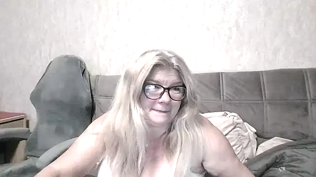 Diana 49 online show from May 7, 2026, 6:57 pm