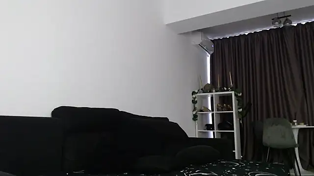 Snapshot of _DylanGreen chatting on October 14, 2025, 8:48 am DylanGreen online show from October 14, 2025, 8:48 am