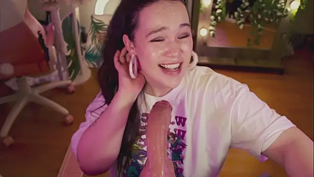 Chery Lady22 online show from March 5, 2025, 11:06 am