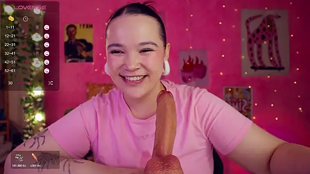 Chery Lady22 online show from November 15, 2025, 3:37 am