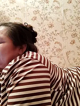 Snapshot of Zulfiya_Bruce chatting on April 2, 2026, 5:54 pm Zulfiya Bruce online show from April 2, 2026, 5:54 pm