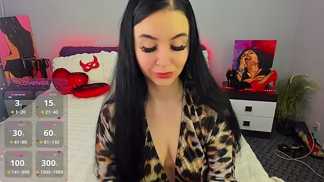 KeiraChoCo online show from November 12, 2025, 7:35 pm