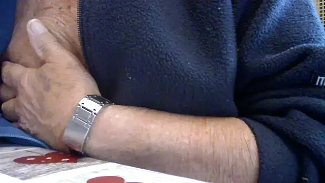 Snapshot of tachione2 chatting on October 9, 2025, 9:51 am tachione2 online show from October 9, 2025, 9:51 am