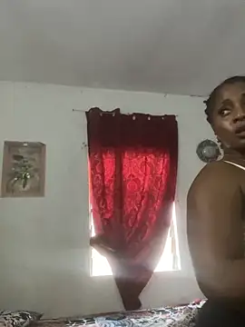 Snapshot of Deezdivine chatting on March 8, 2026, 10:13 pm Deezdivine online show from March 8, 2026, 10:13 pm