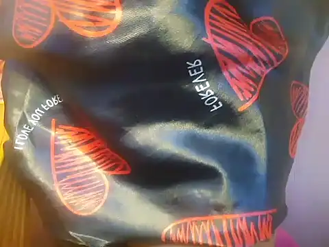 Snapshot of Savithri9 chatting on November 6, 2025, 4:57 am Savithri9 online show from November 6, 2025, 4:57 am