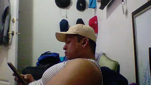 Snapshot of CleanGrey chatting on March 31, 2026, 6:03 am CleanGrey online show from March 31, 2026, 6:03 am