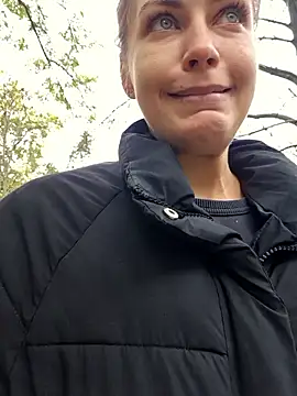 Keli Jessi online show from October 23, 2025, 12:26 pm