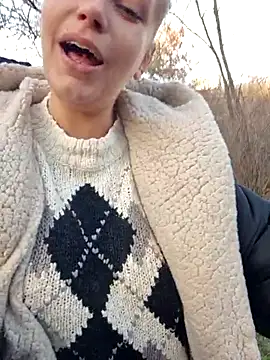 Snapshot of Keli_Jessi chatting on January 6, 2026, 1:15 pm Keli Jessi online show from January 6, 2026, 1:15 pm