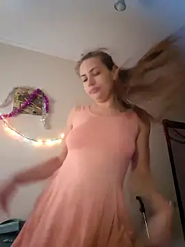 Snapshot of Keli_Jessi chatting on January 9, 2026, 2:09 pm Keli Jessi online show from January 9, 2026, 2:09 pm