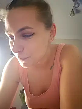 Snapshot of Keli_Jessi chatting on February 20, 2026, 1:33 pm Keli Jessi online show from February 20, 2026, 1:33 pm