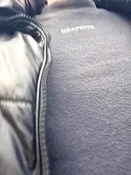 Snapshot of Keli_Jessi chatting on March 3, 2026, 1:28 pm Keli Jessi online show from March 3, 2026, 1:28 pm