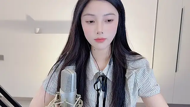 HaagenDazs  online show from February 19, 2025, 12:11 pm