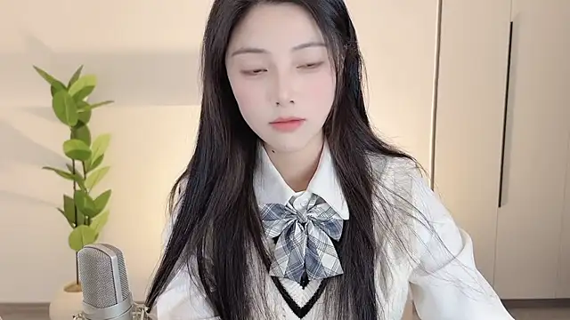 HaagenDazs  online show from February 22, 2025, 1:02 pm