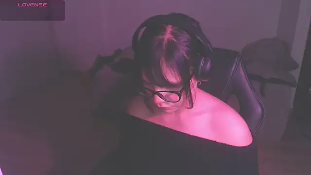 Snapshot of modjo_ chatting on November 22, 2025, 3:38 am modjo online show from November 22, 2025, 3:38 am