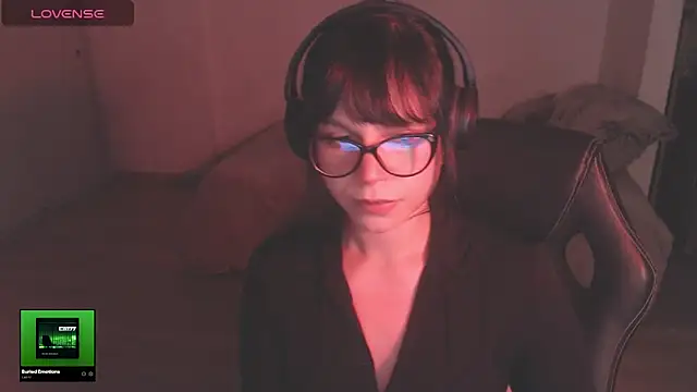 Snapshot of modjo_ chatting on December 14, 2025, 5:02 am modjo online show from December 14, 2025, 5:02 am