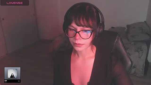 Snapshot of modjo_ chatting on December 17, 2025, 4:18 am modjo online show from December 17, 2025, 4:18 am