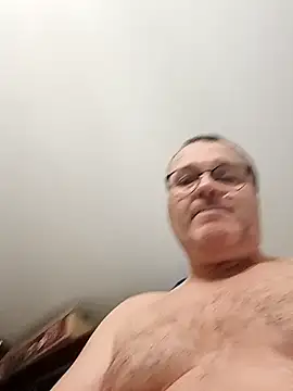 mike9473 online show from October 20, 2025, 4:29 pm