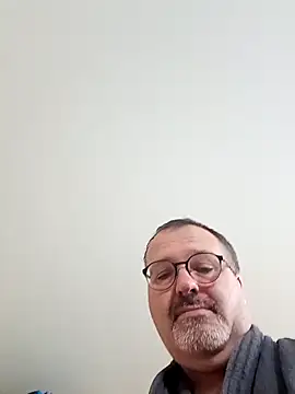 mike9473 online show from November 5, 2025, 8:47 am