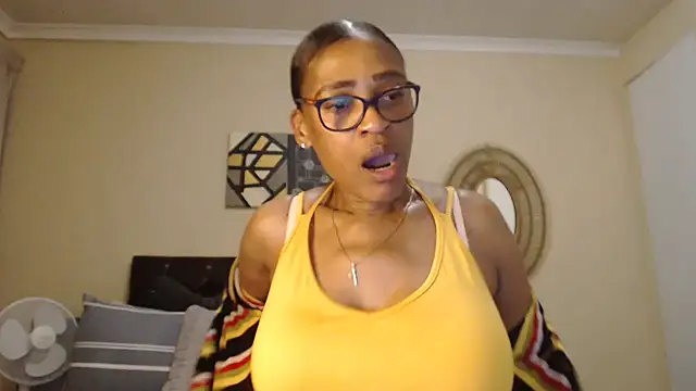 Creamyass22 online show from April 11, 2026, 4:55 pm