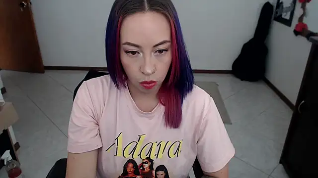 charlottezoe15 online show from March 11, 2026, 5:30 pm