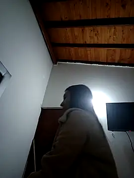 LunaZambrano online show from March 28, 2026, 3:39 am