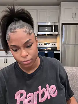 Snapshot of CandyLuxxxx chatting on September 11, 2025, 3:50 am CandyLuxxxx online show from September 11, 2025, 3:50 am