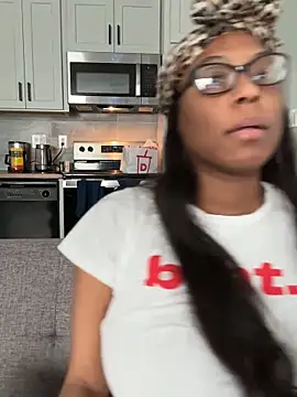 CandyLuxxxx online show from October 14, 2025, 3:46 pm