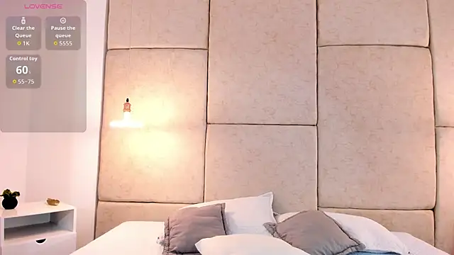 aisha vs online show from February 24, 2026, 12:25 pm