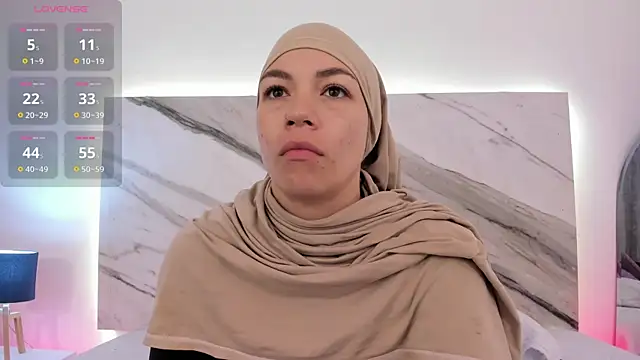 aisha vs online show from April 1, 2026, 12:28 pm