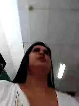 Snapshot of keilymadam chatting on December 18, 2024, 4:49 pm keilymadam online show from December 18, 2024, 4:49 pm