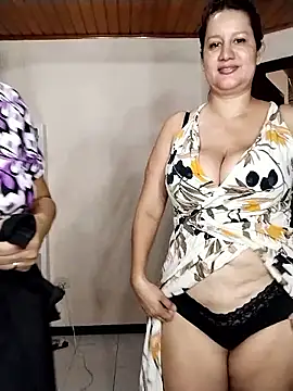 Snapshot of keilymadam chatting on September 10, 2025, 12:27 pm keilymadam online show from September 10, 2025, 12:27 pm