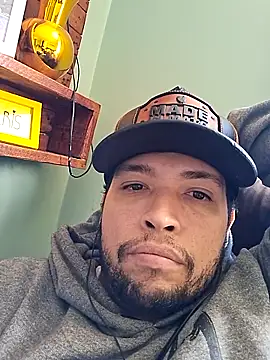 Snapshot of Mael220 chatting on September 27, 2025, 1:49 pm Mael220 online show from September 27, 2025, 1:49 pm