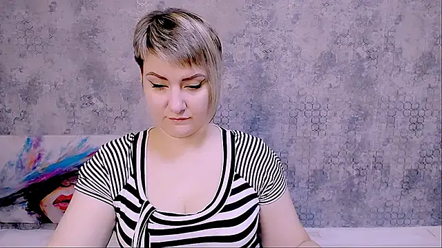 Djullia online show from October 13, 2025, 5:51 am